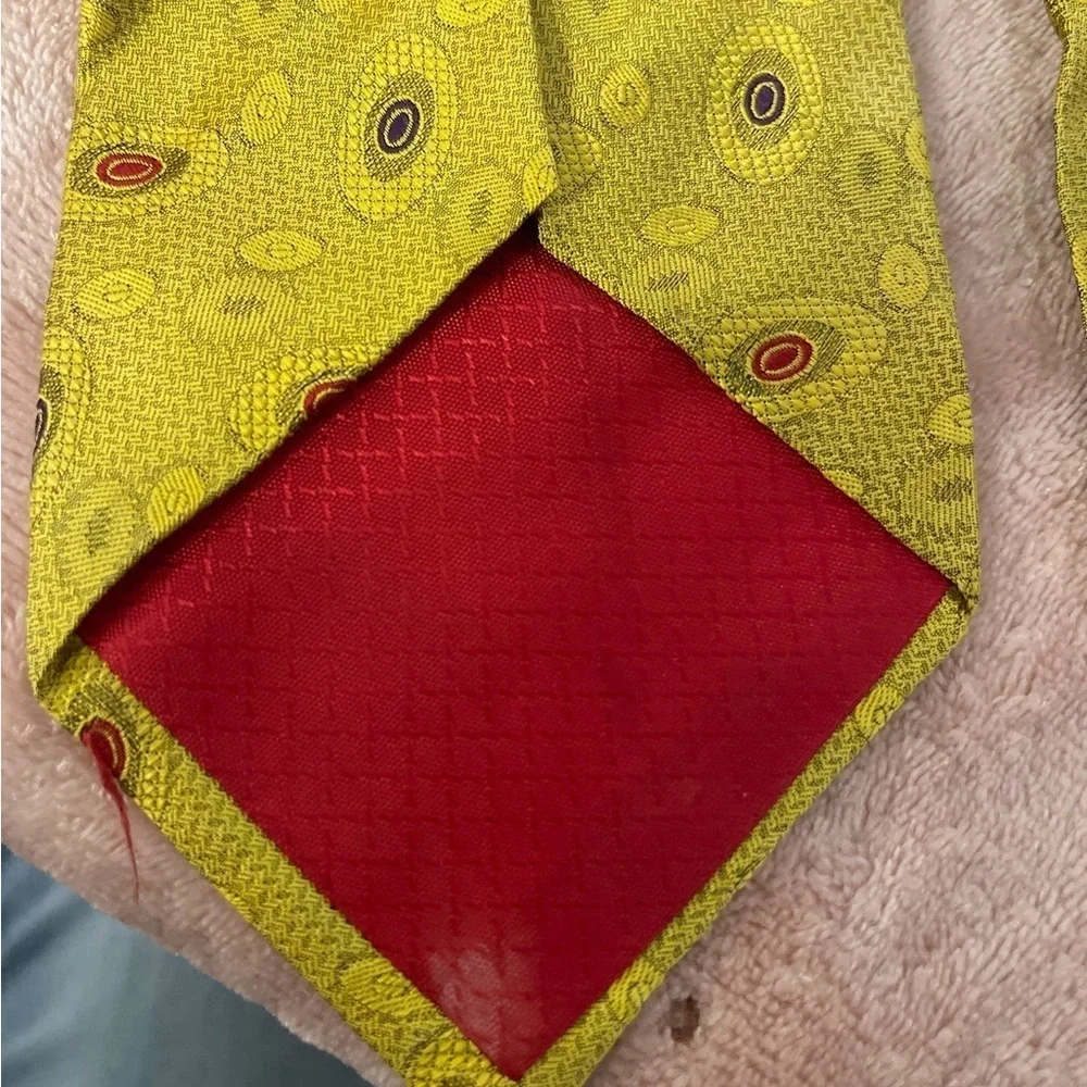 Vibrant Yellow Patterned Men's Tie
